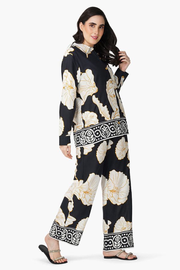 Black And White Floral Daze Printed Shirt - Image 2