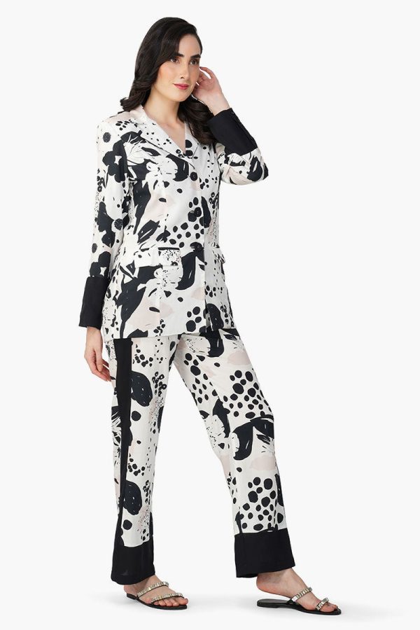 Garden Of Flowers Printed Blazer - Image 2