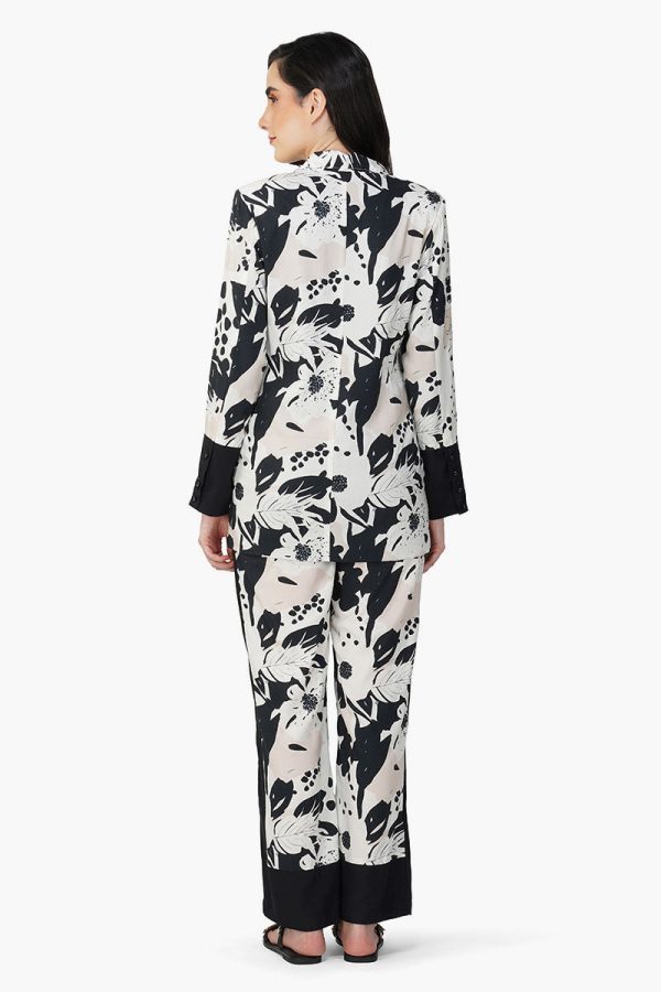Garden Of Flowers Printed Blazer - Image 4