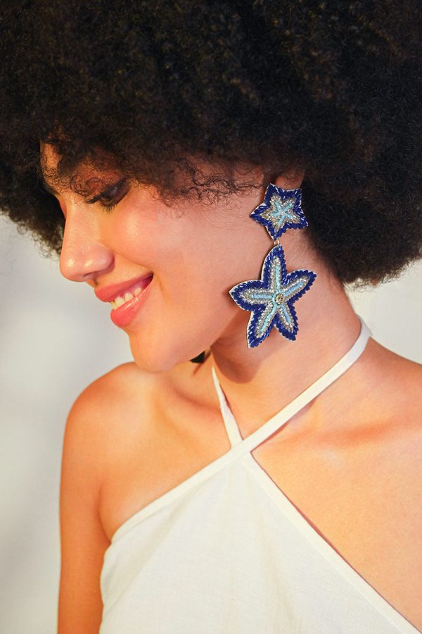 Blue Starfish Beaded Drop Earrings - Image 2